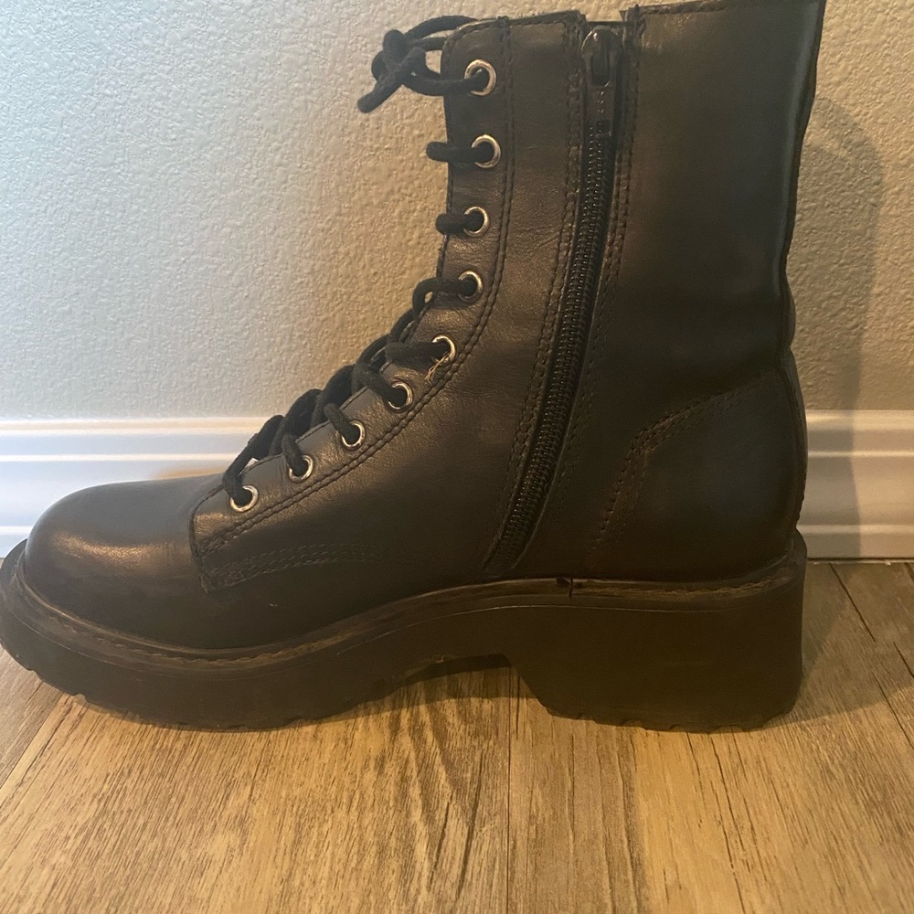 Steven Madden Combat Boots - Picture 2 of 3